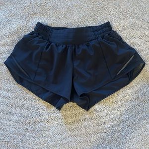 Black Lululemon hotty hot 2.5 shorts